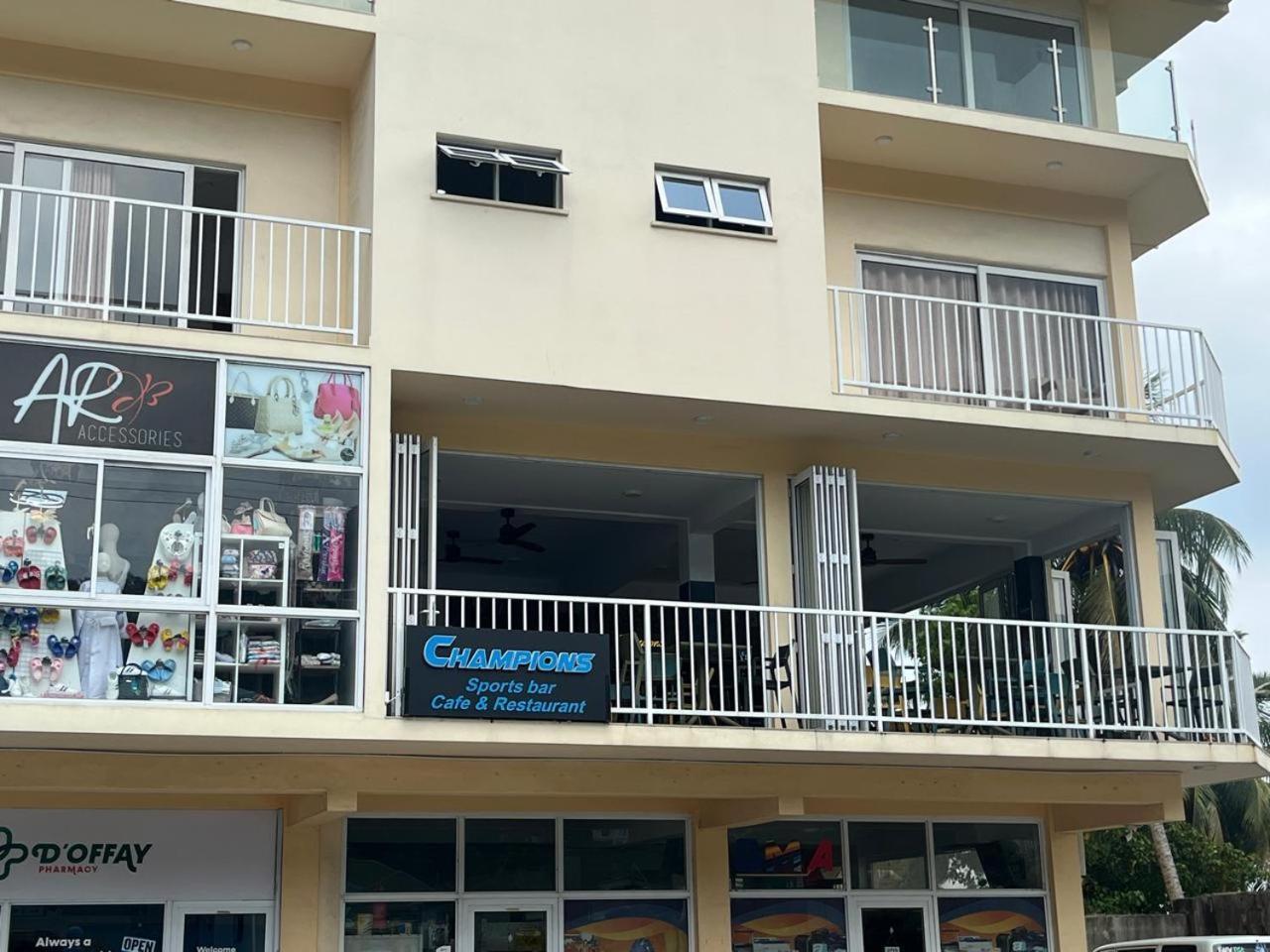 Le Chateau Bleu Anse aux Pins エクステリア 写真